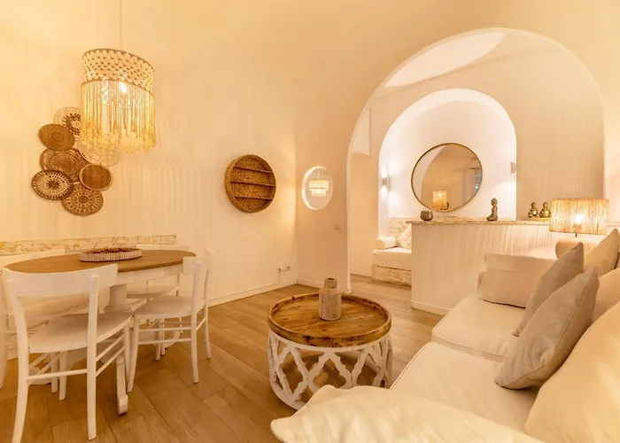 Next To Vatican Museum Luxury Flat